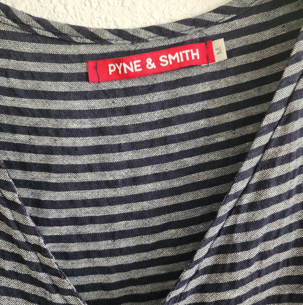 Pyne & Smith sleeveless v-neck Dress (Sz Medium) - Picture 2 of 2